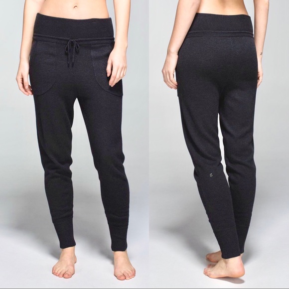 *Rare* LULULEMON Cabin Yogi Cashmere Blend Jogger Sweatpants - Picture 2 of 12